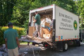 Best Carpet Removal and Disposal  in Milford, IN